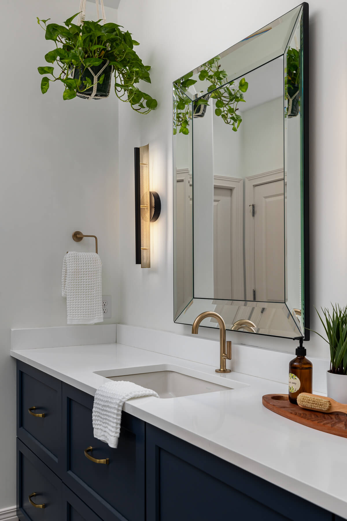 01313008 Longwood Ln Internet